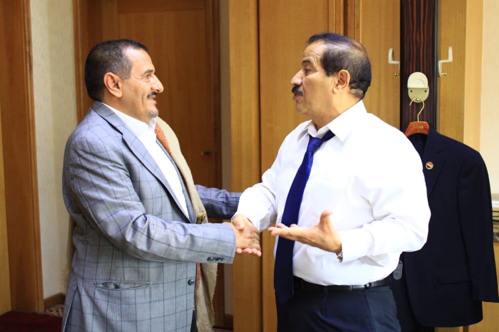 عميد البرلمانيين اليمنيين يزور وزارة الخارجية بصنعاء ..!!