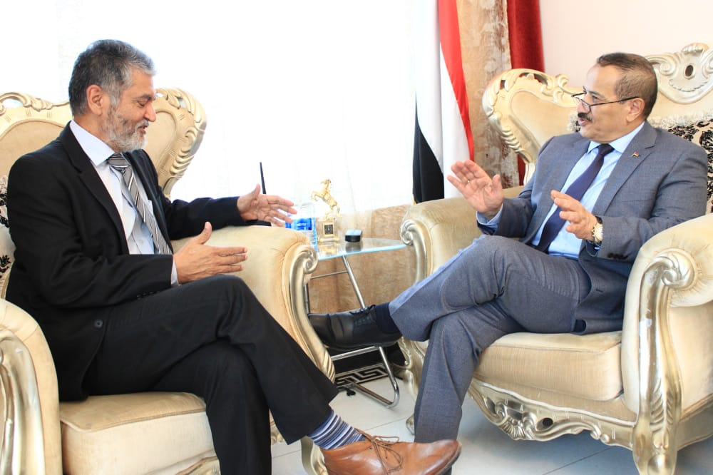 وزير خارجية صنعاء يلتقي رئيس بعثة الامم المتحدة لدعم اتفاق الحديده اونمها بمناسبة انتهاء فترة مهامه