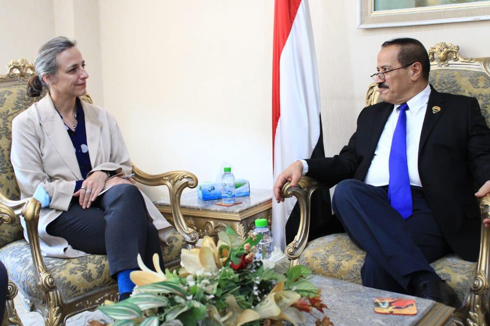 وزير خارجية صنعاء يلتقي مديرة مكتب المبعوث الأممي إلى اليمن